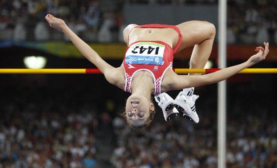 平台-韩国选手夺得跳高比赛银牌!