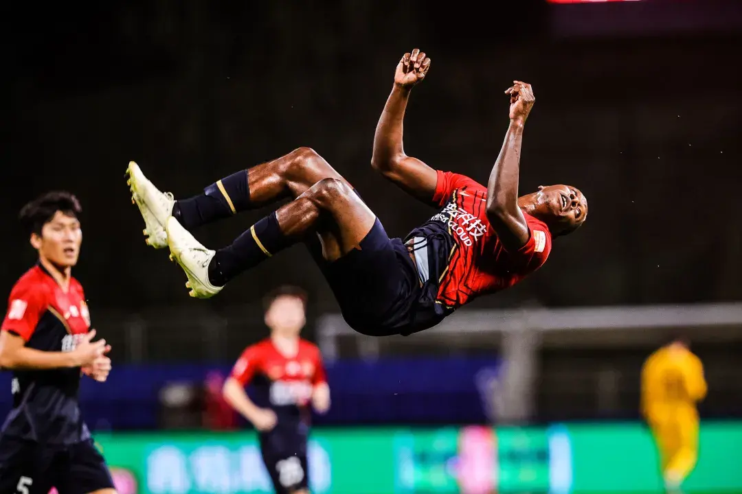 深足客胜:深圳佳兆业客场大胜河南建业,保级前景一片光明的简单介绍 深足客胜:深圳佳兆业客场大胜河南建业,保级前景一片光明的简单介绍